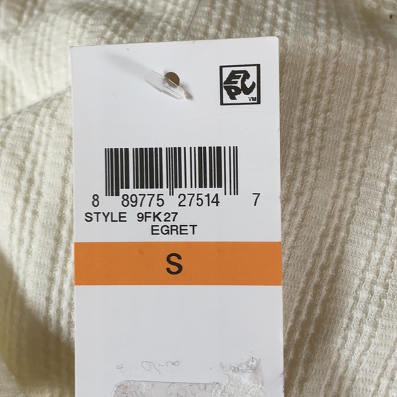 Small blouse - Picture 2 of 2